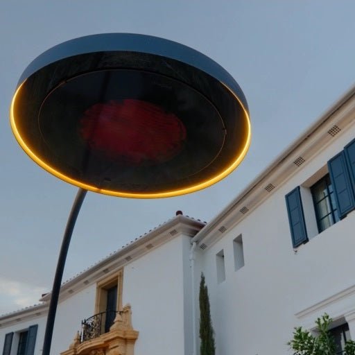 Experience Radiant Heat: The Ultimate Outdoor Comfort with the Bromic Eclipse Smart-Heat. - Nuovo Luxury