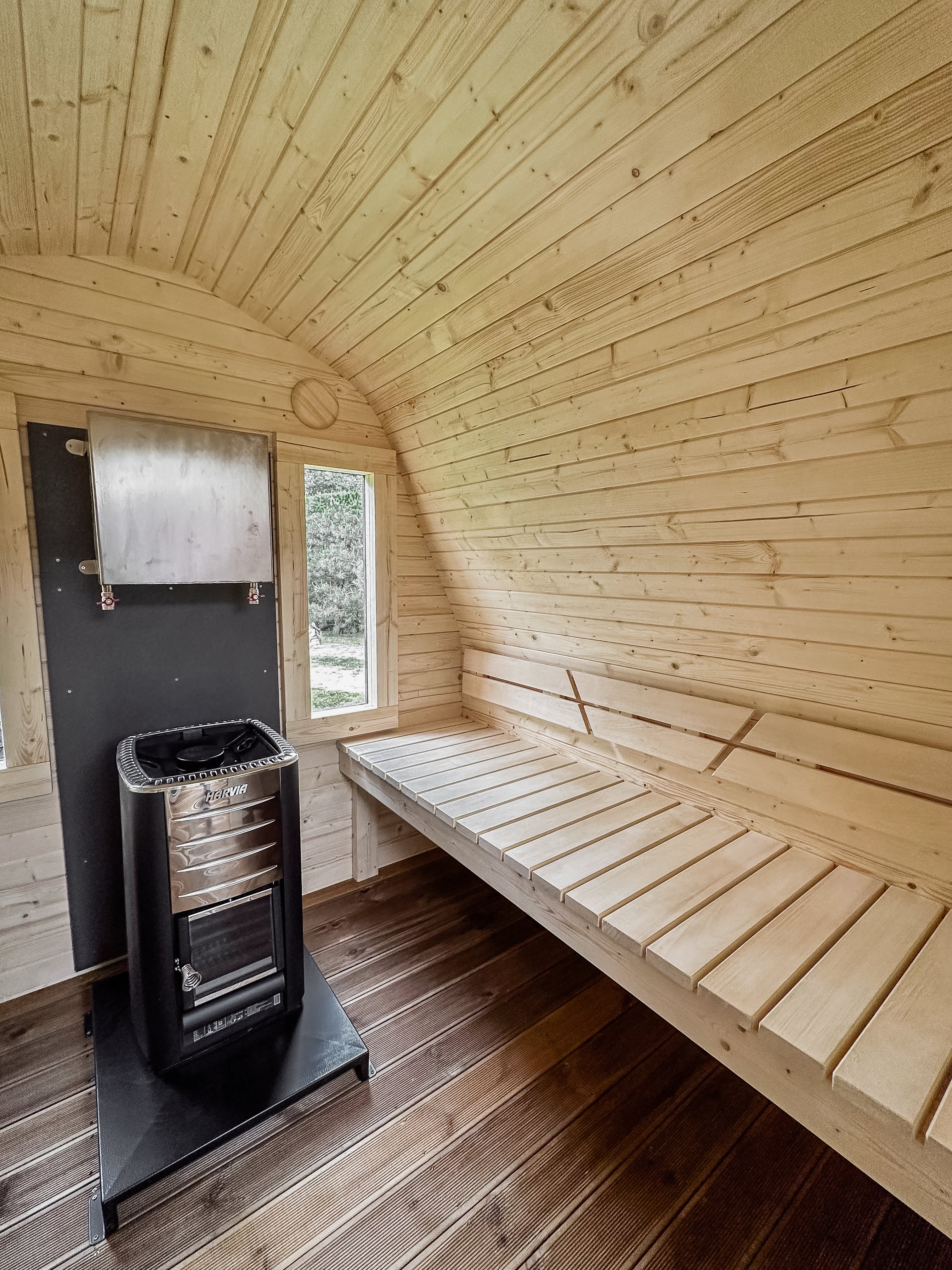 Halo Saunas The Wellness Hut 4 to 6 Person Outdoor Sauna - Nuovo Luxury