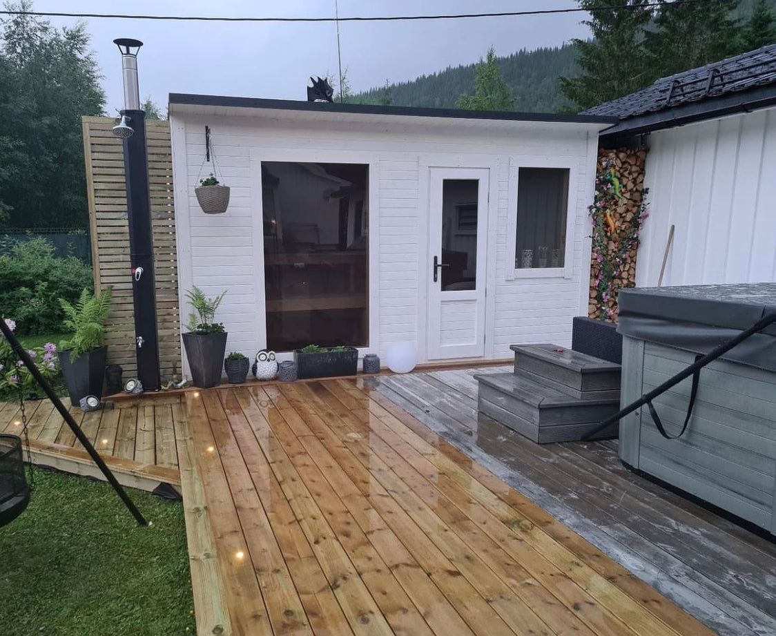 Halo Saunas The Nordic Escape Traditional Outdoor 6 Person Sauna - Nuovo Luxury