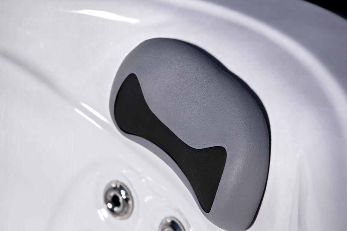 Platinum Spas Ares Swim Spa V3 - Nuovo Luxury