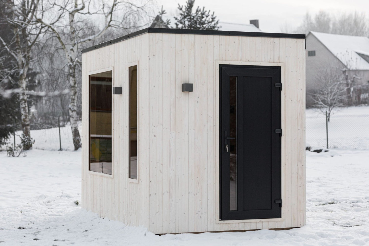 Halo Saunas Allure 4 Person Traditional Sauna - Nuovo Luxury - Outdoor Sauna