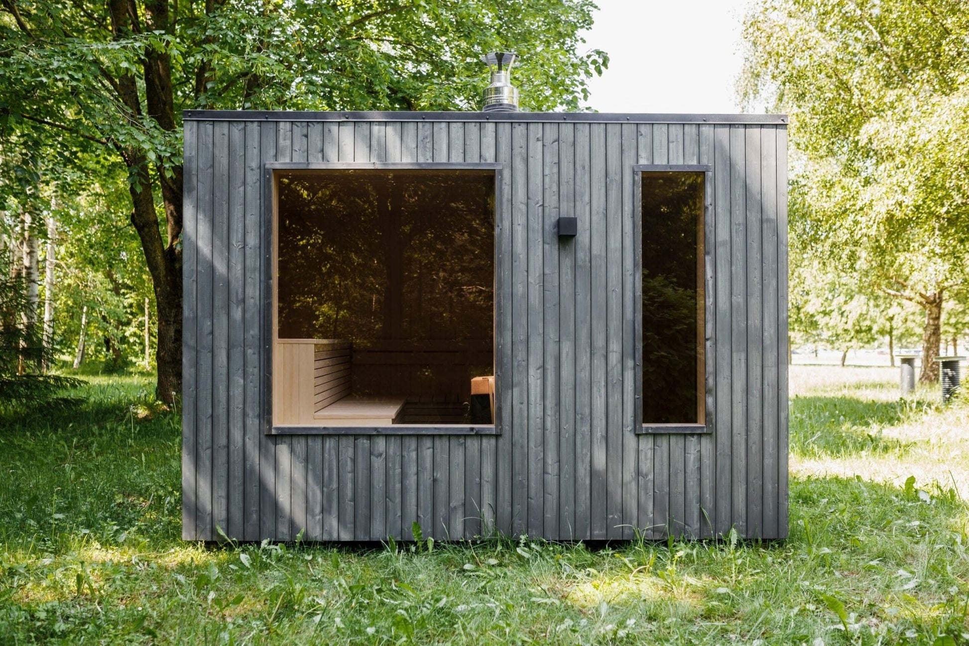 Halo Saunas Allure 4 Person Traditional Sauna - Nuovo Luxury - Outdoor Sauna