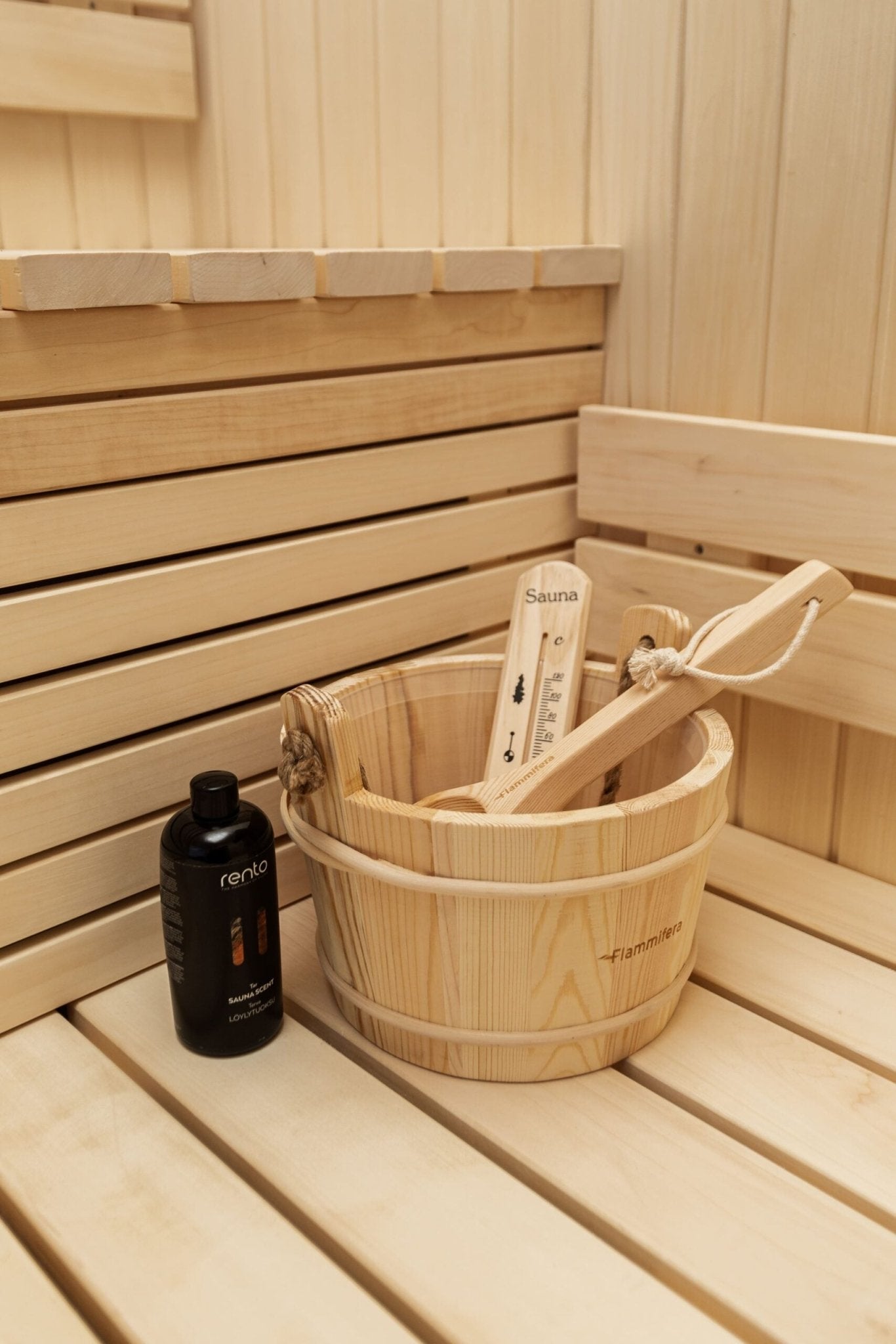 Halo Saunas Allure 4 Person Traditional Sauna - Nuovo Luxury - Outdoor Sauna