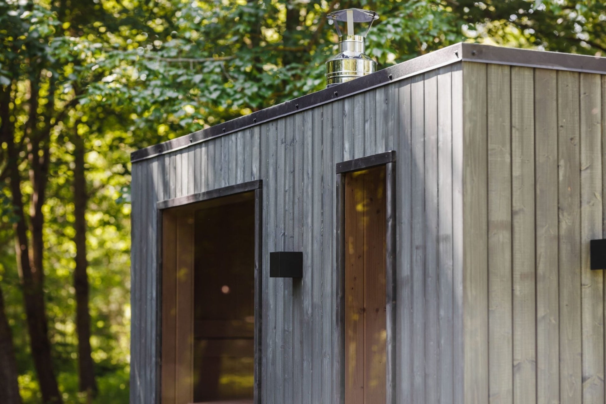 Halo Saunas Allure 4 Person Traditional Sauna - Nuovo Luxury - Outdoor Sauna