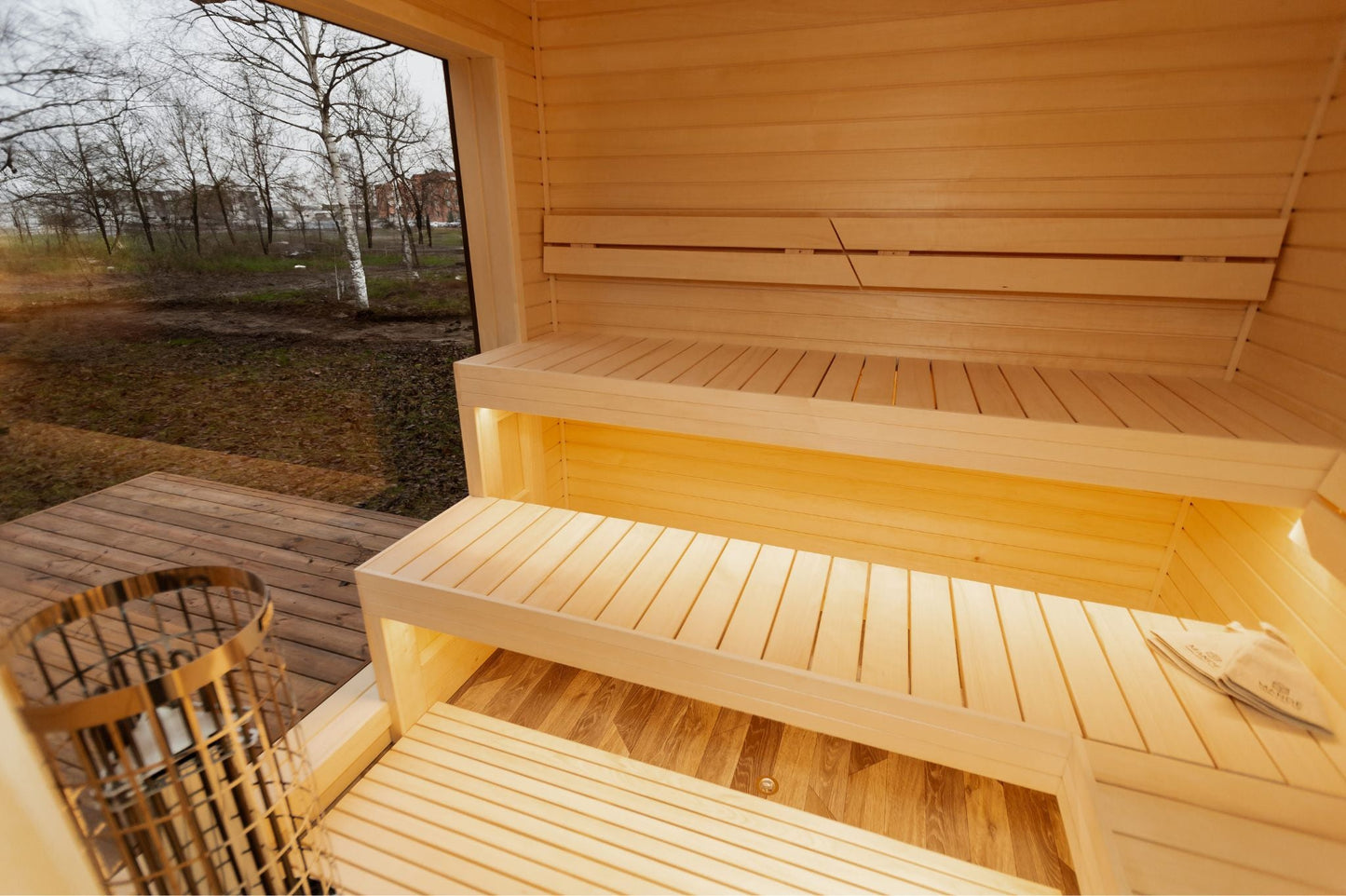 Halo Saunas Fort Soleil 4 to 6 Person Traditional Sauna - Nuovo Luxury - Outdoor Sauna