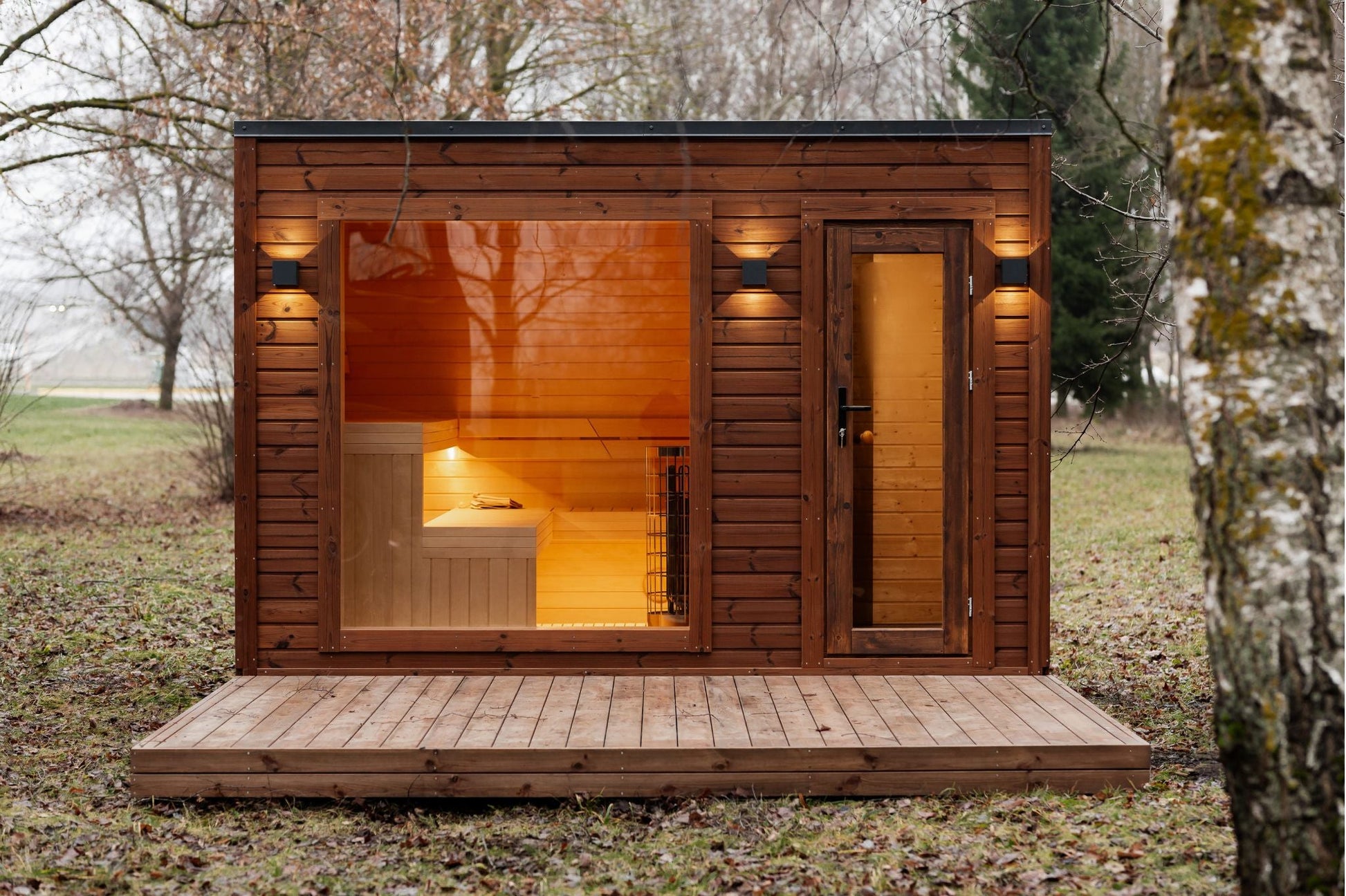 Halo Saunas Fort Soleil 4 to 6 Person Traditional Sauna - Nuovo Luxury - Outdoor Sauna