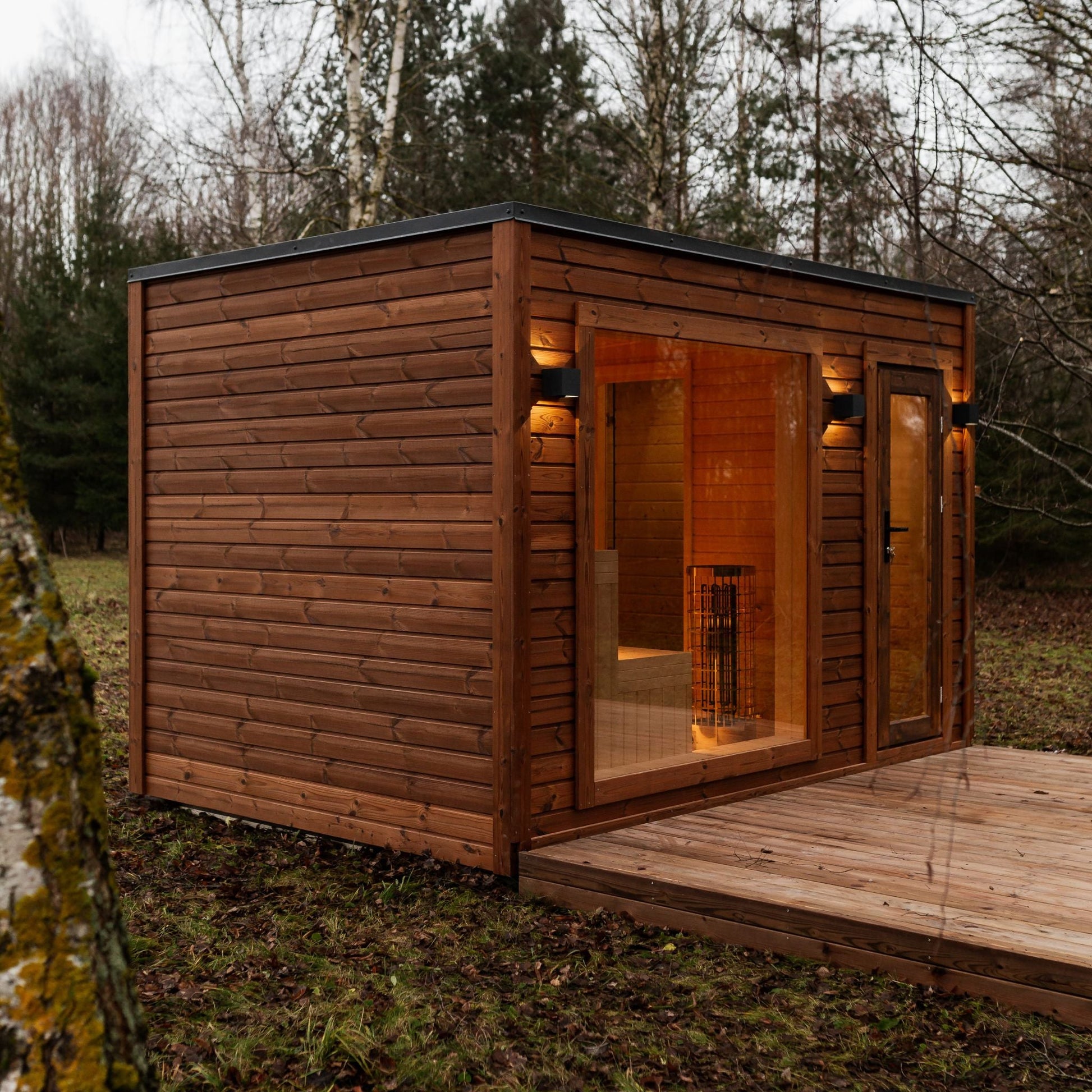 Halo Saunas Fort Soleil 4 to 6 Person Traditional Sauna - Nuovo Luxury - Outdoor Sauna