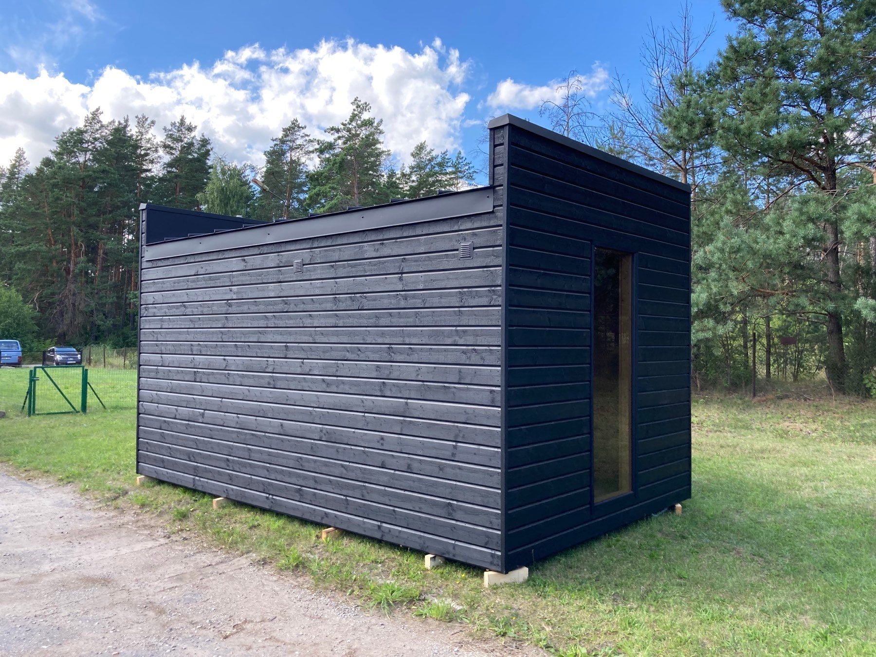 Halo Saunas Hideout 6 Person Traditional Sauna 5m - Nuovo Luxury - Outdoor Sauna