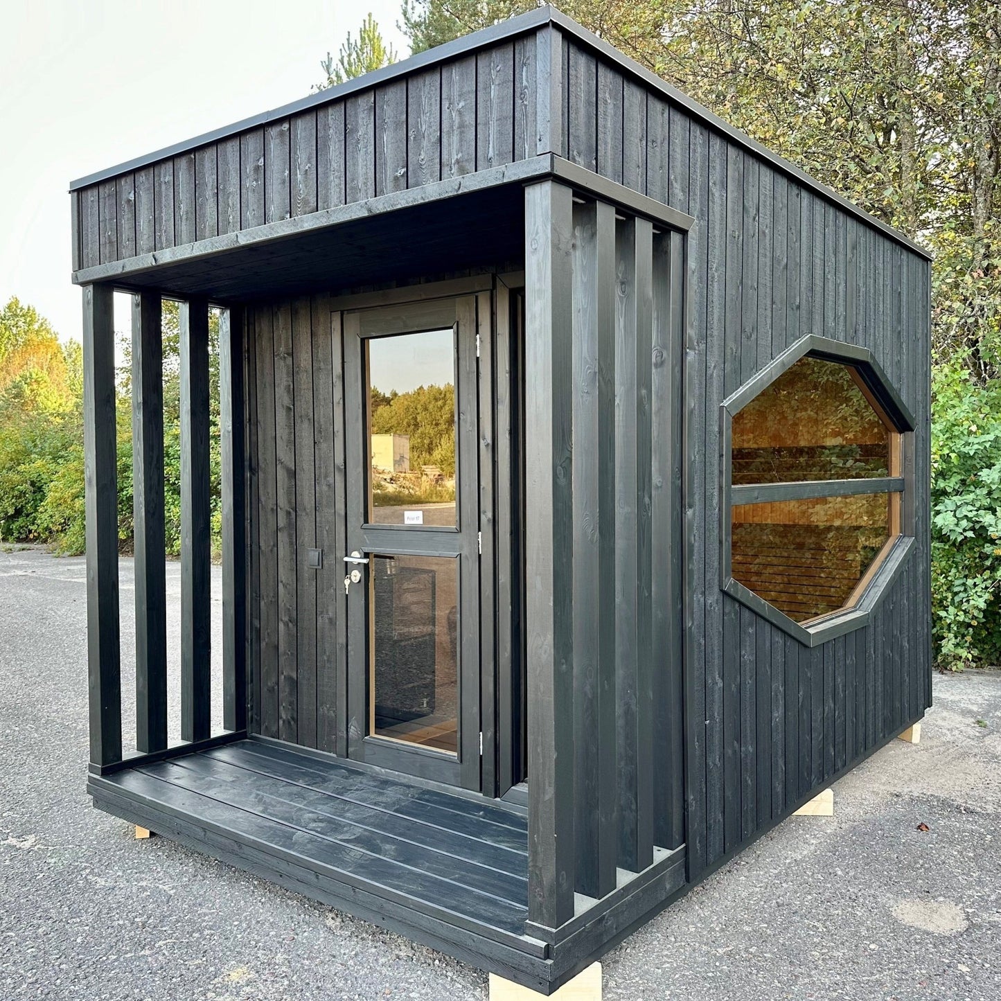 Halo Saunas Prestige Sauna | 4 Person - Nuovo Luxury - Outdoor Sauna