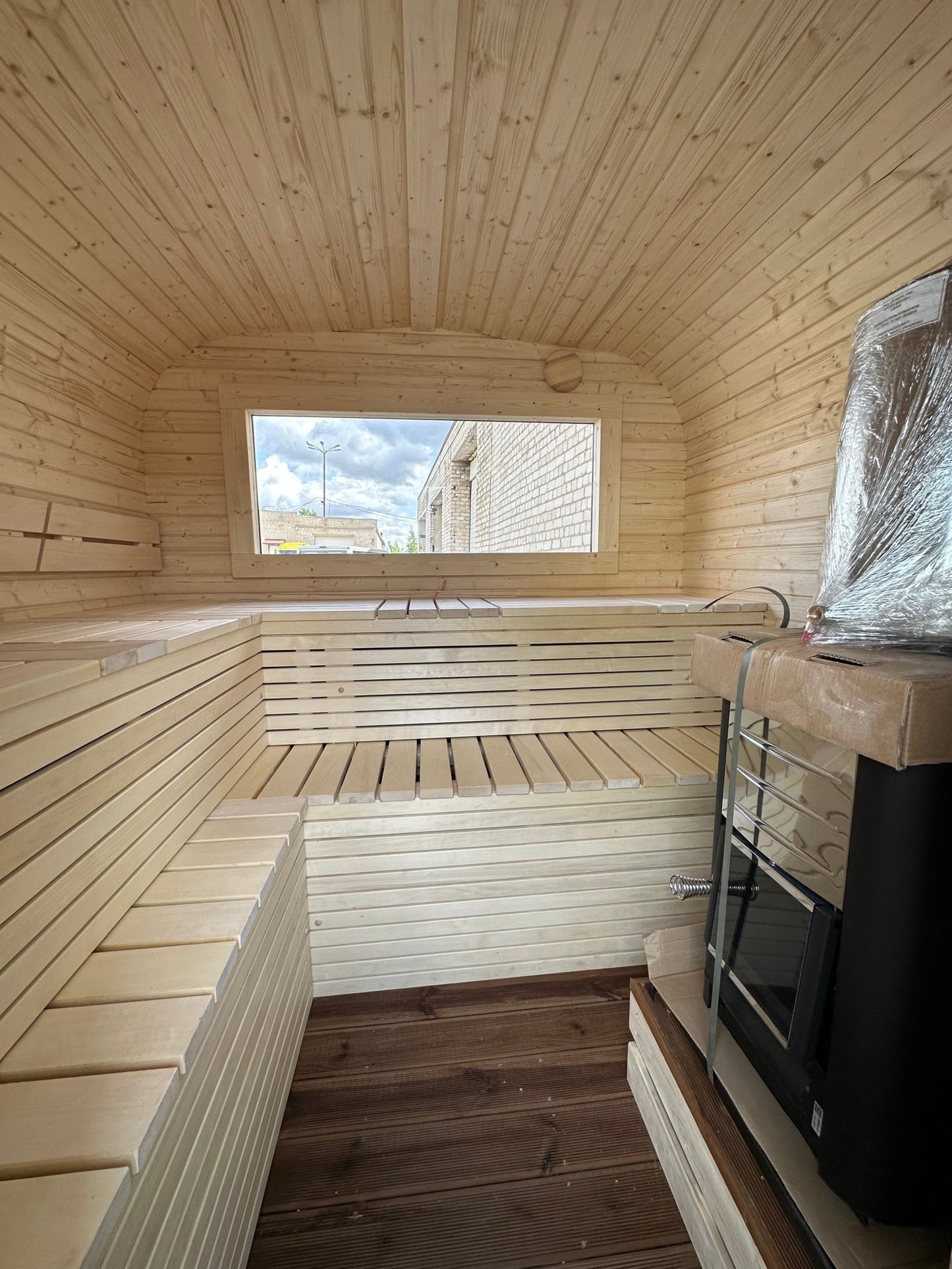 Halo Saunas Rejuvenation Quad Traditional Outdoor 4 to 6 Person Sauna - Nuovo Luxury - Outdoor Sauna