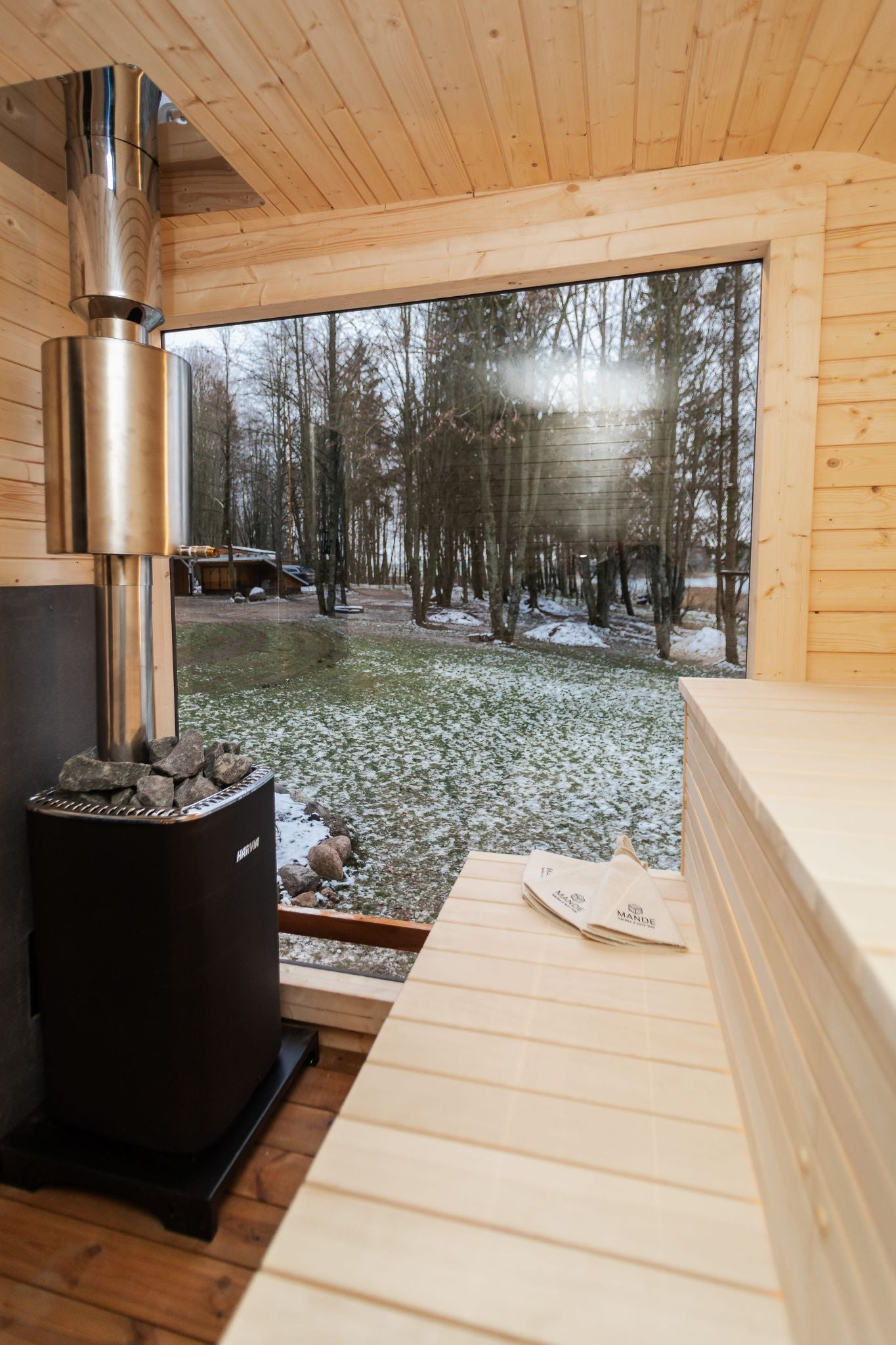 Halo Saunas Sanctuary 2 in 1 Spa Hot Tub & Sauna Combo - Nuovo Luxury - Outdoor Sauna