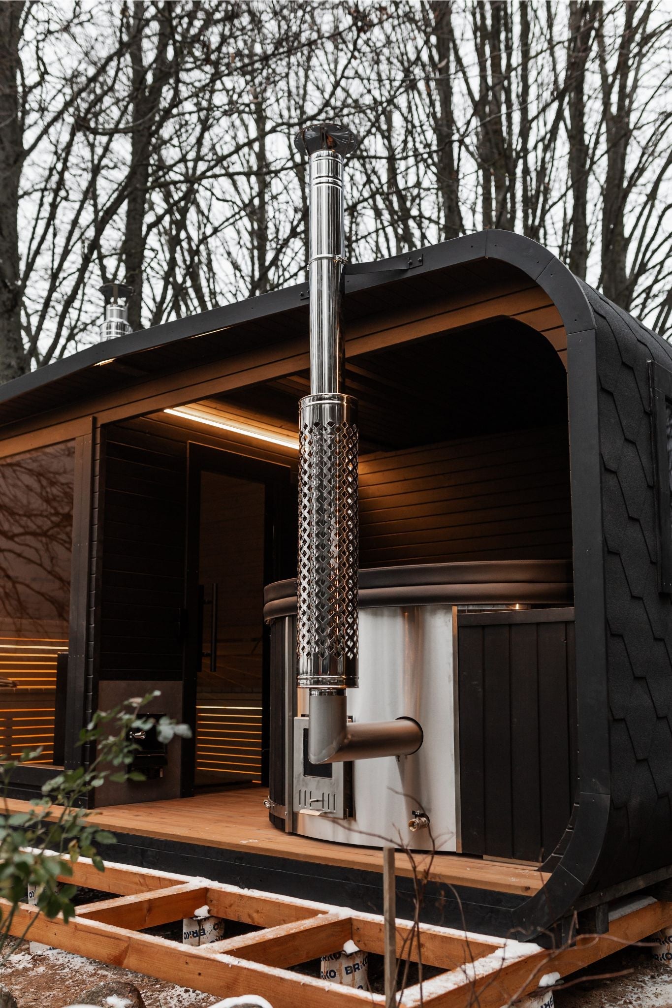 Halo Saunas Sanctuary 2 in 1 Spa Hot Tub & Sauna Combo - Nuovo Luxury - Outdoor Sauna