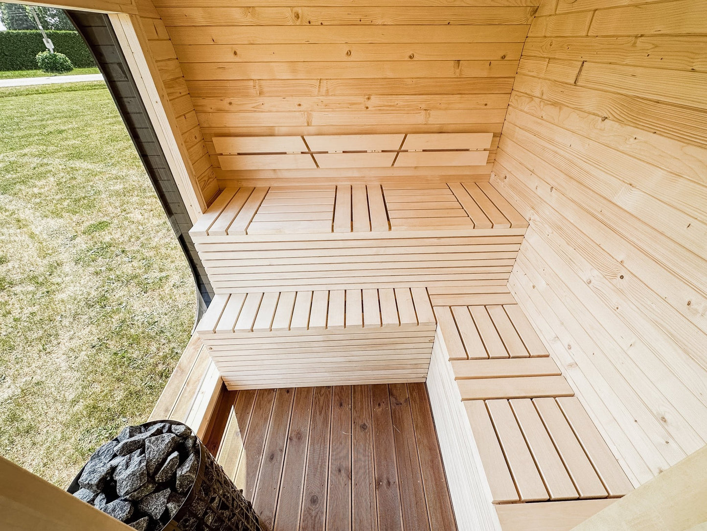 Halo Saunas Sanctuary V1 4 - 6 Person Traditional Outdoor Sauna - Nuovo Luxury - Outdoor Sauna