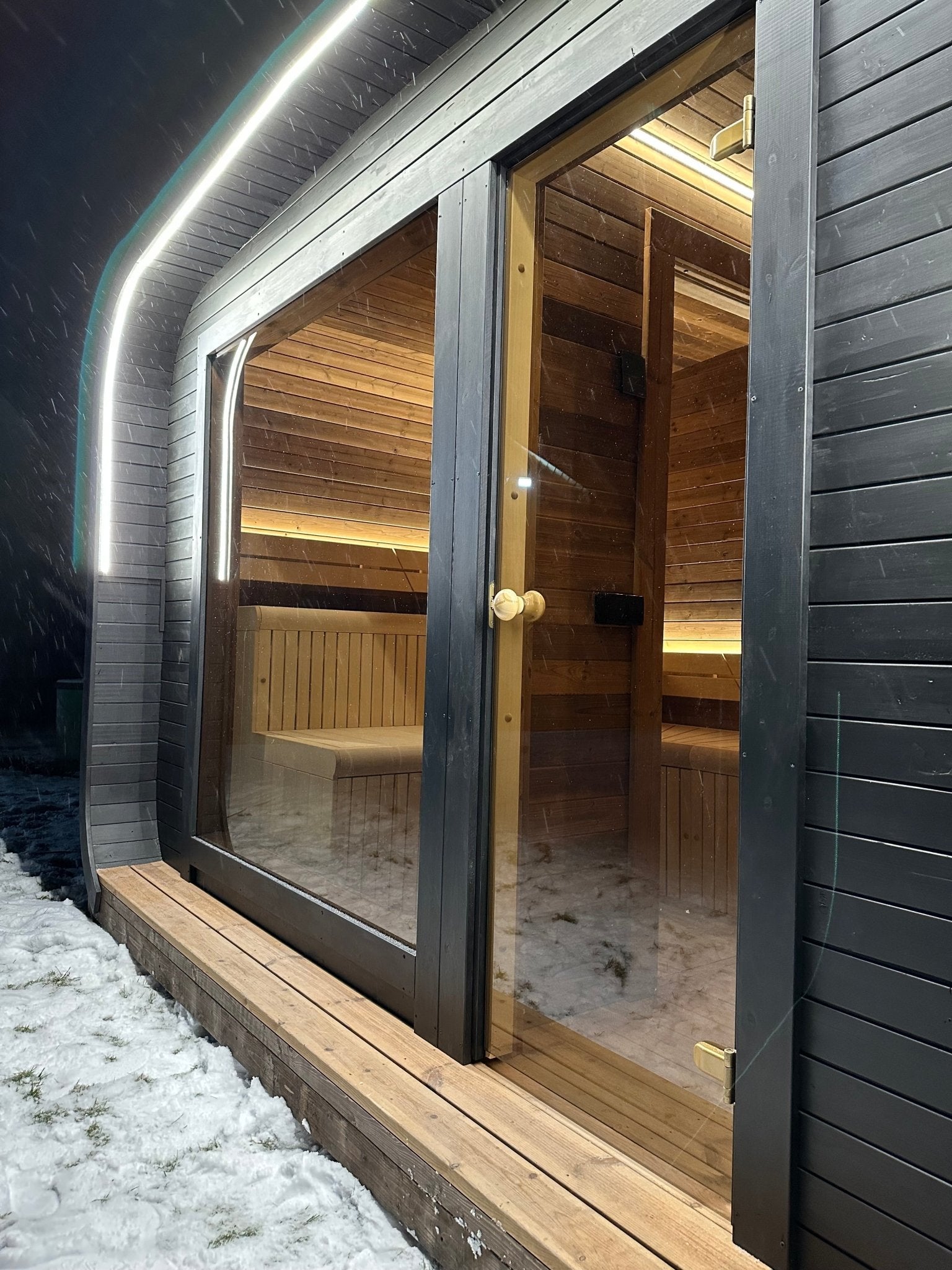 Halo Saunas Sanctuary V2 Thermo - wood Outdoor Sauna - Nuovo Luxury - Outdoor Sauna