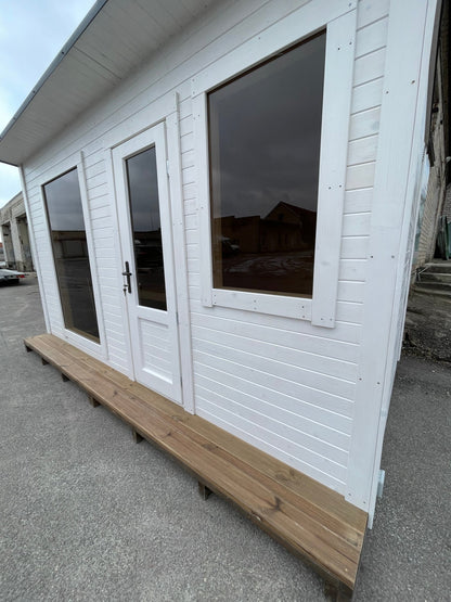 Halo Saunas The Nordic Escape Traditional Outdoor 6 Person Sauna - Nuovo Luxury - Outdoor Sauna