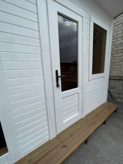 Halo Saunas The Nordic Escape Traditional Outdoor 6 Person Sauna - Nuovo Luxury - Outdoor Sauna