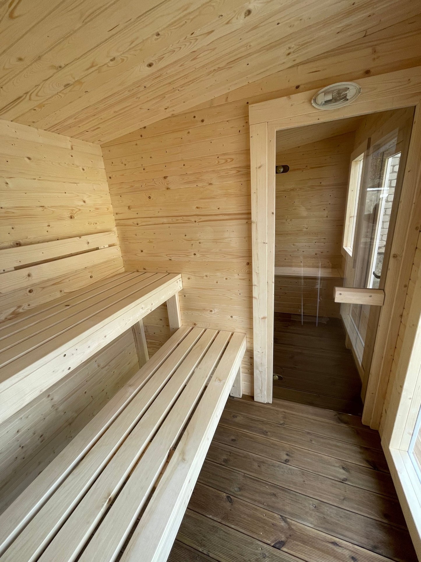 Halo Saunas The Nordic Escape Traditional Outdoor 6 Person Sauna - Nuovo Luxury - Outdoor Sauna