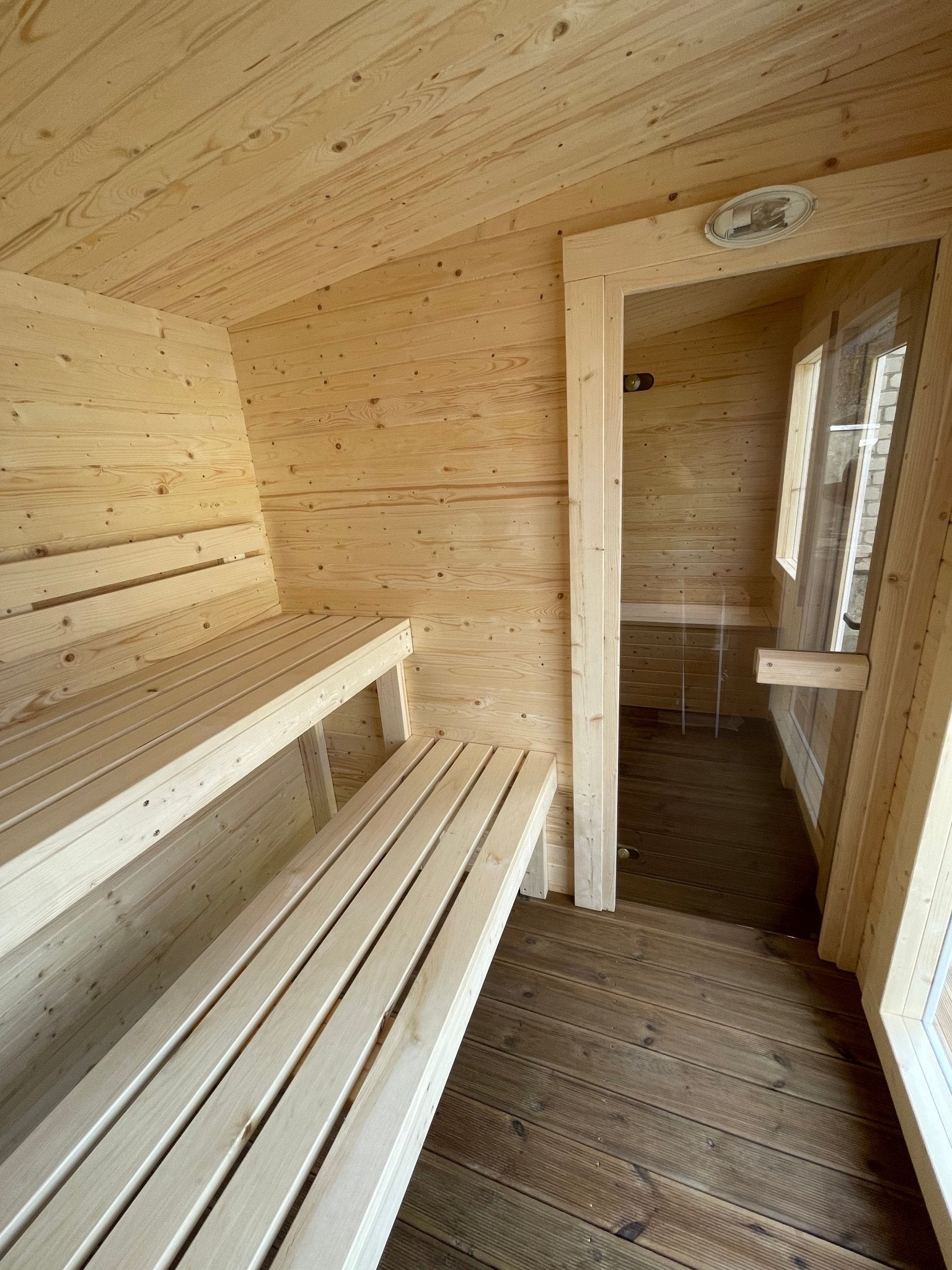 Halo Saunas The Nordic Escape Traditional Outdoor 6 Person Sauna - Nuovo Luxury - Outdoor Sauna