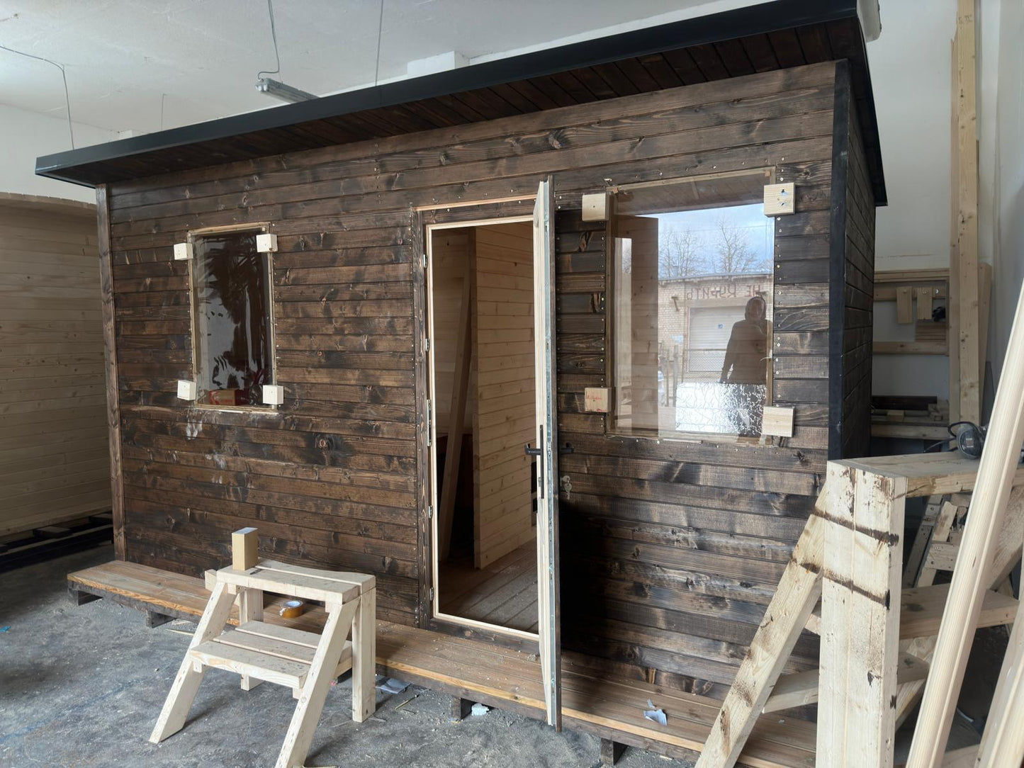 Halo Saunas The Nordic Escape Traditional Outdoor 6 Person Sauna - Nuovo Luxury - Outdoor Sauna