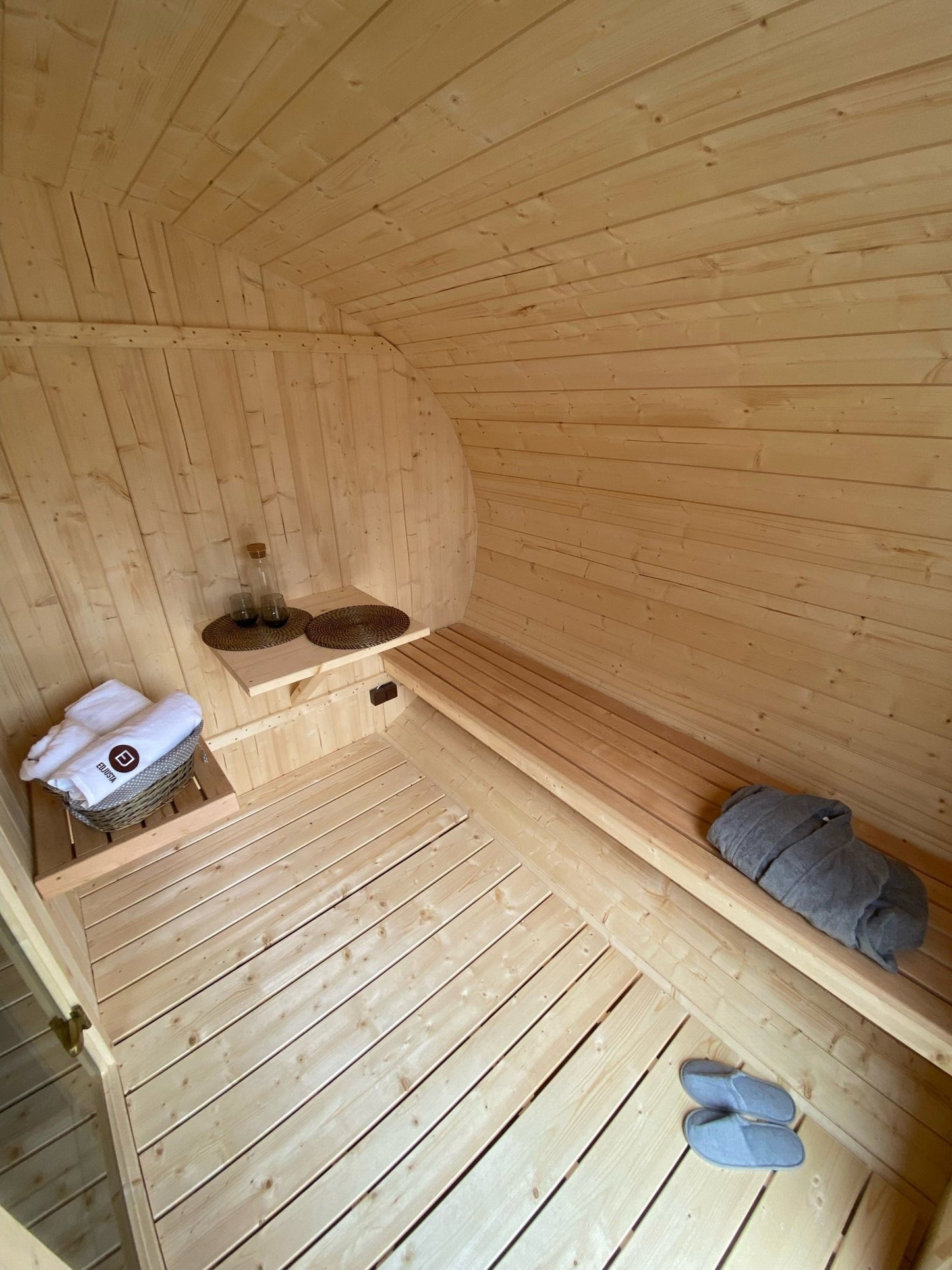 Halo Saunas Tranquil Ellipse Sauna 5m x 2.38m - Nuovo Luxury - Outdoor Sauna