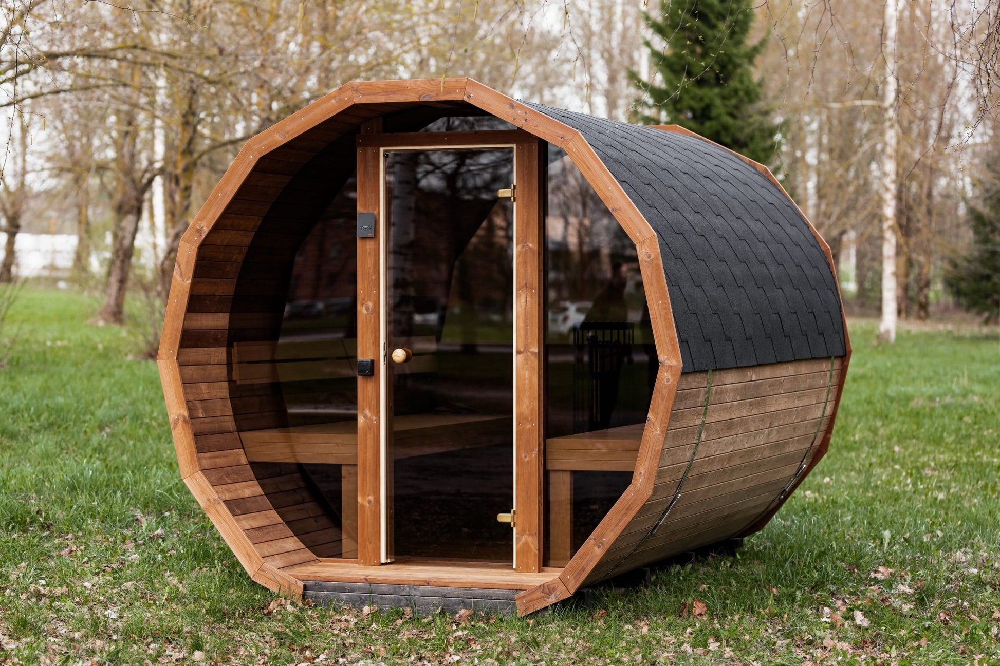 Halo Saunas Vox Barrel Sauna Thermo - wood - Nuovo Luxury - Outdoor Sauna