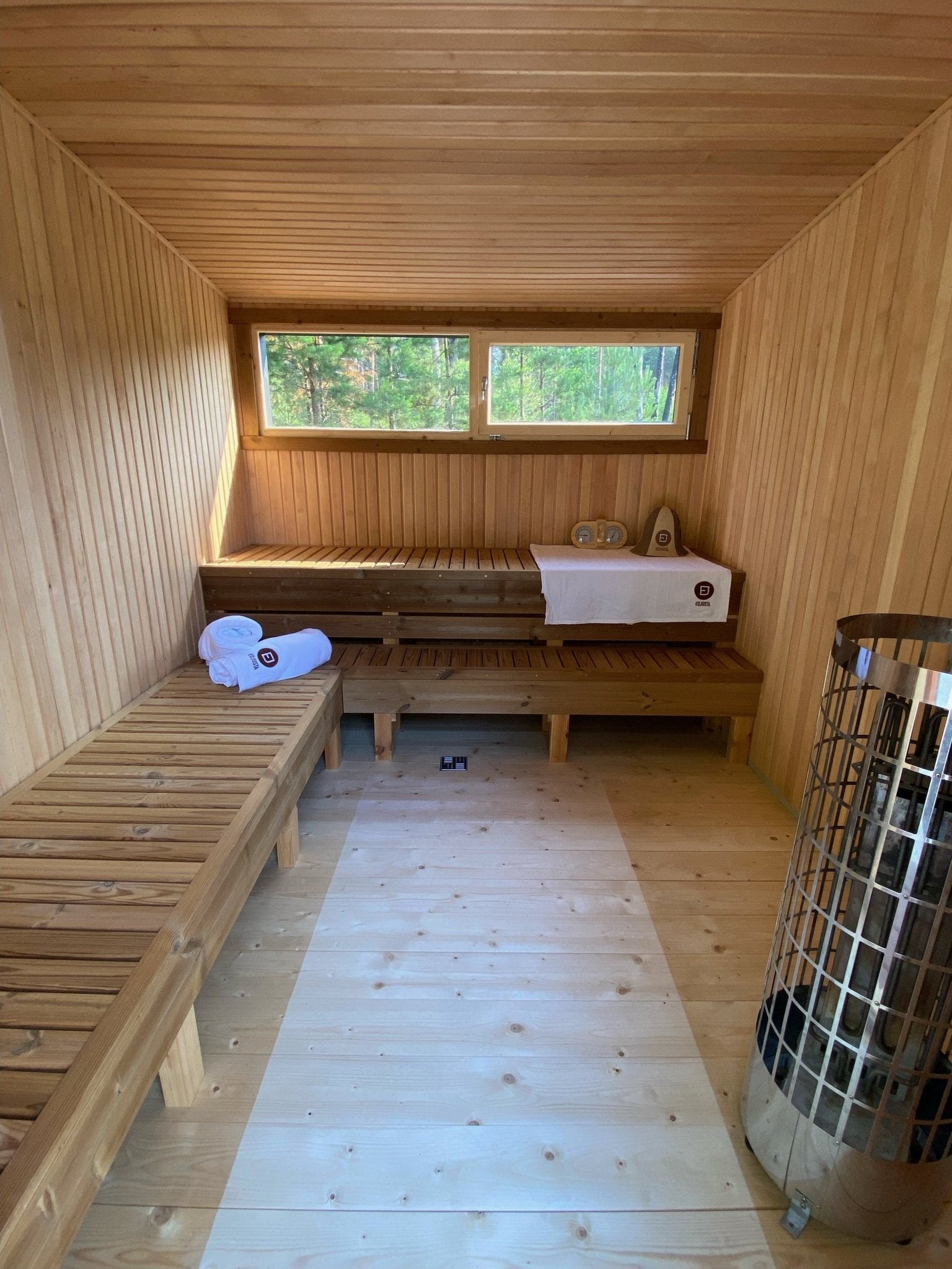Halo Saunas Z1 Traditional Timber Frame Sauna 3.5m x 2.45m - Nuovo Luxury - Outdoor Sauna