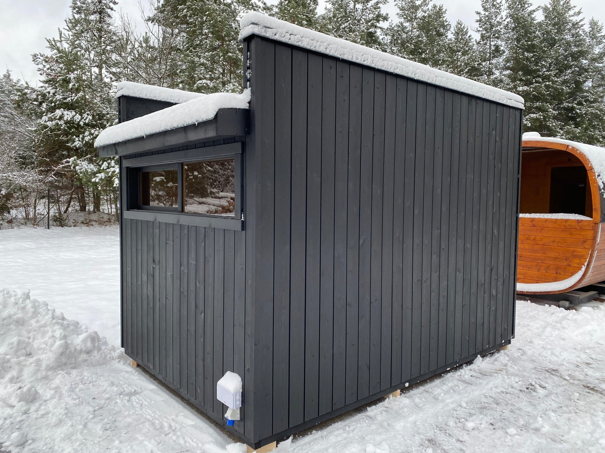 Halo Saunas Z2 Traditional Timber Frame Sauna 3.5m x 2.45m - Nuovo Luxury - Outdoor Sauna