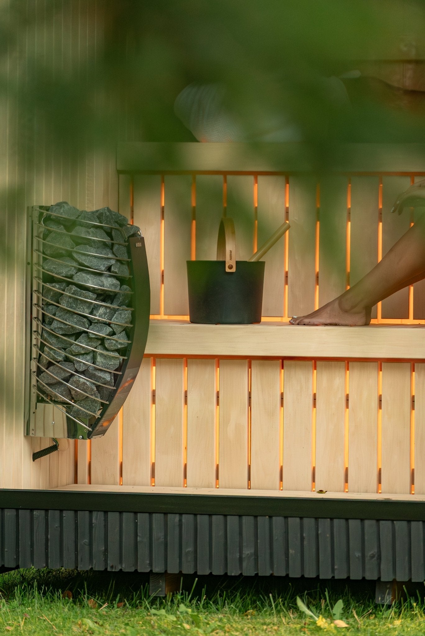 Heatwave 4 Person Sauna - Nuovo Luxury - Outdoor Sauna