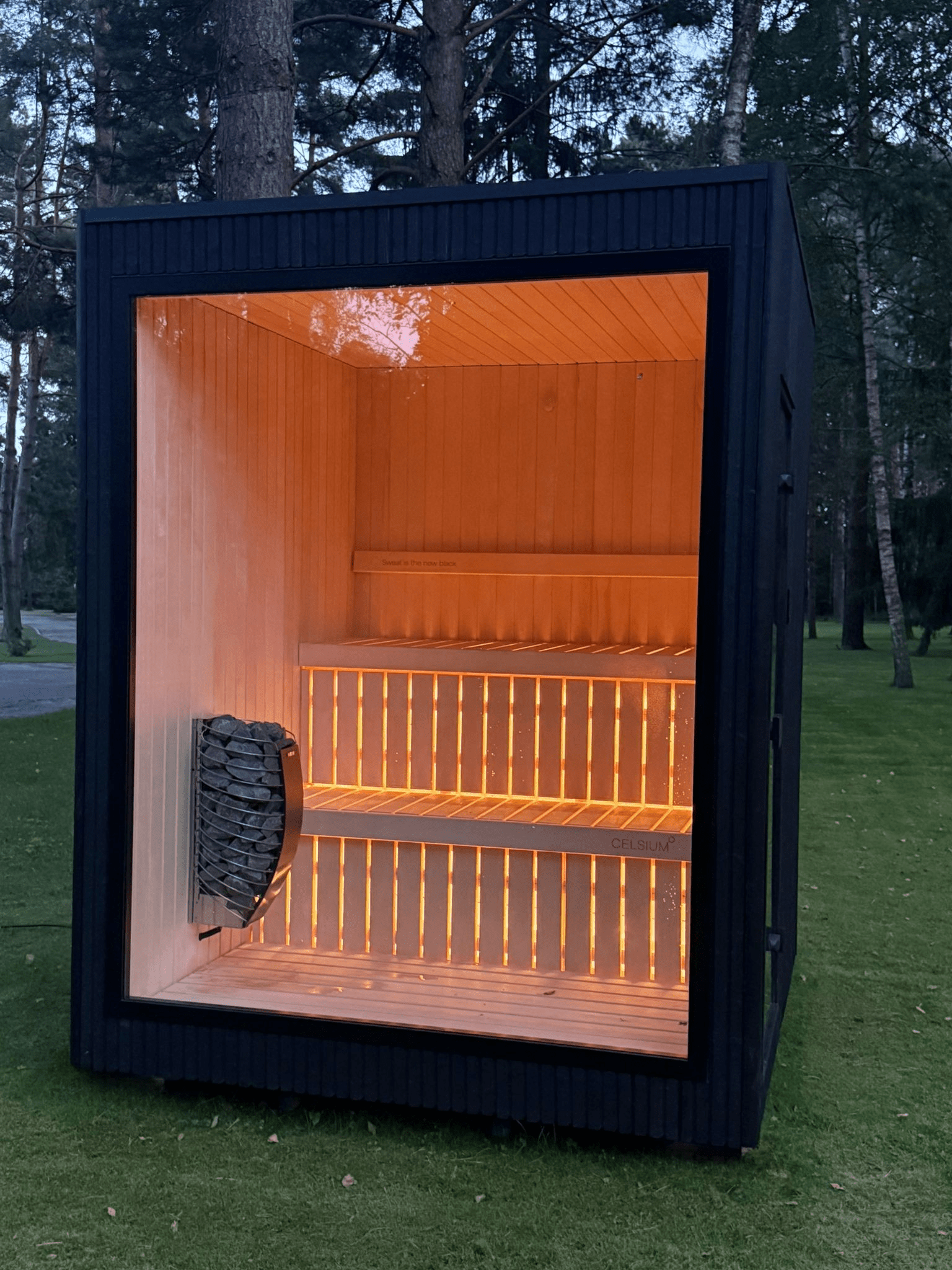 Heatwave 4 Person Sauna - Nuovo Luxury - Outdoor Sauna