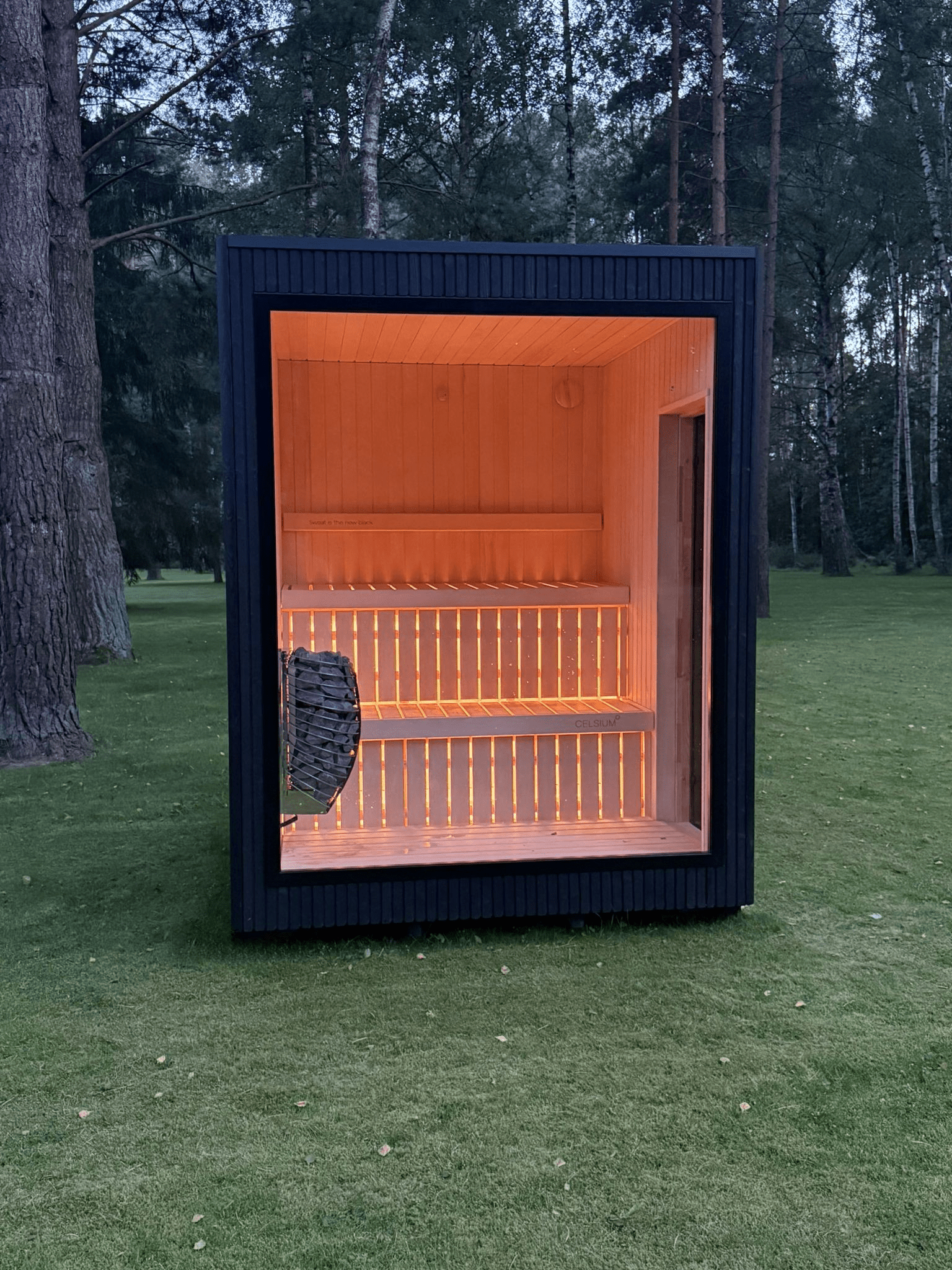 Heatwave 4 Person Sauna - Nuovo Luxury - Outdoor Sauna