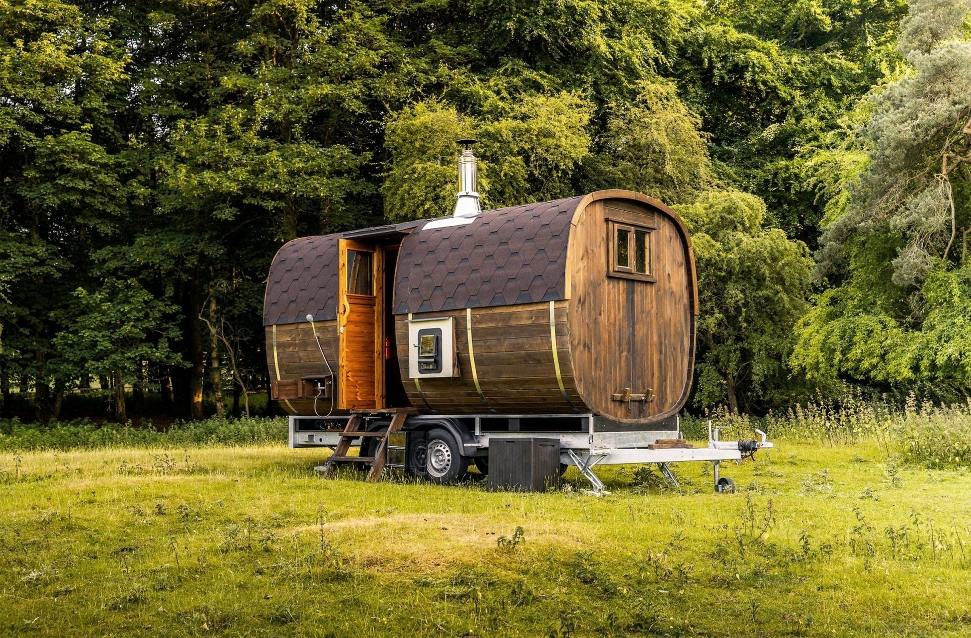 Mobile Barrel Sauna Bespoke & Custom Options Available - Nuovo Luxury - Mobile Sauna
