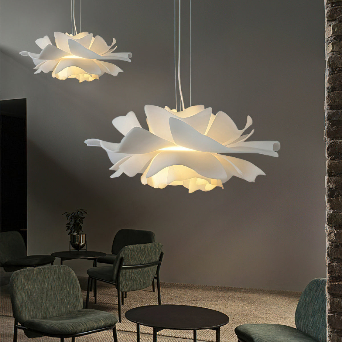 Loto Petal Pendant Light