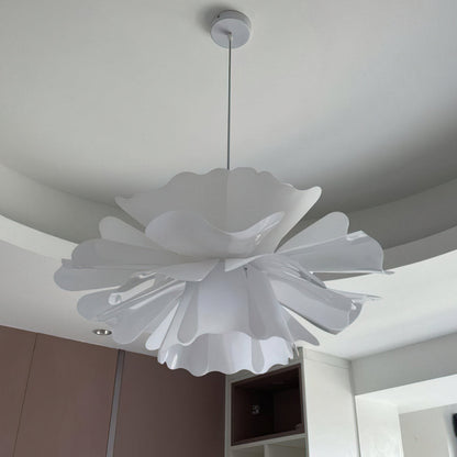 Loto Petal Pendant Light
