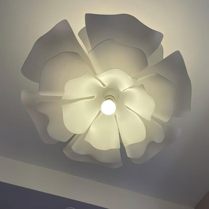 Loto Petal Pendant Light
