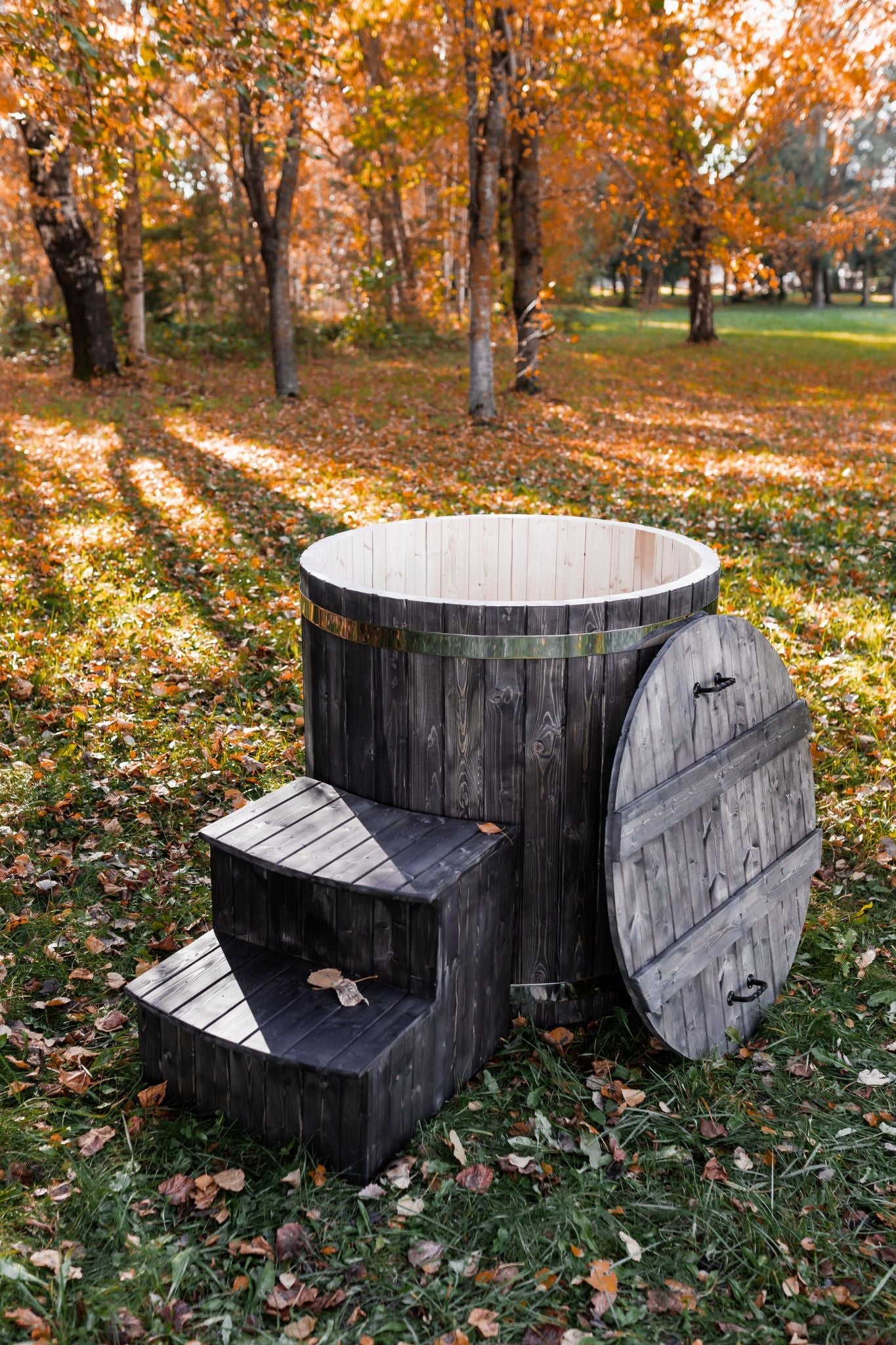 Nordic Chill Barrel – Cold Plunge Tub - Nuovo Luxury - Ice Bath