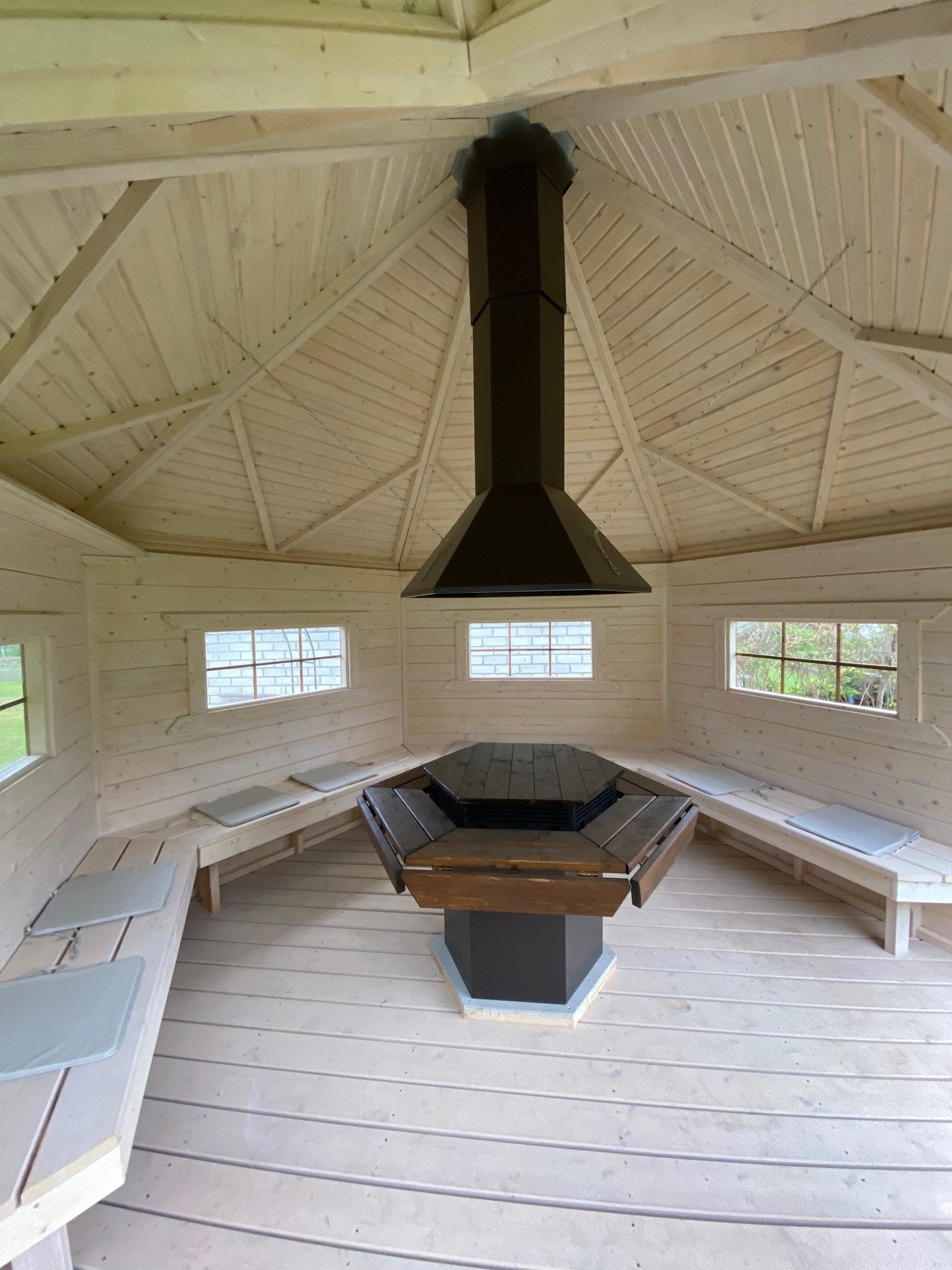 Nordic Hearth Grill House - Nuovo Luxury - Grill House