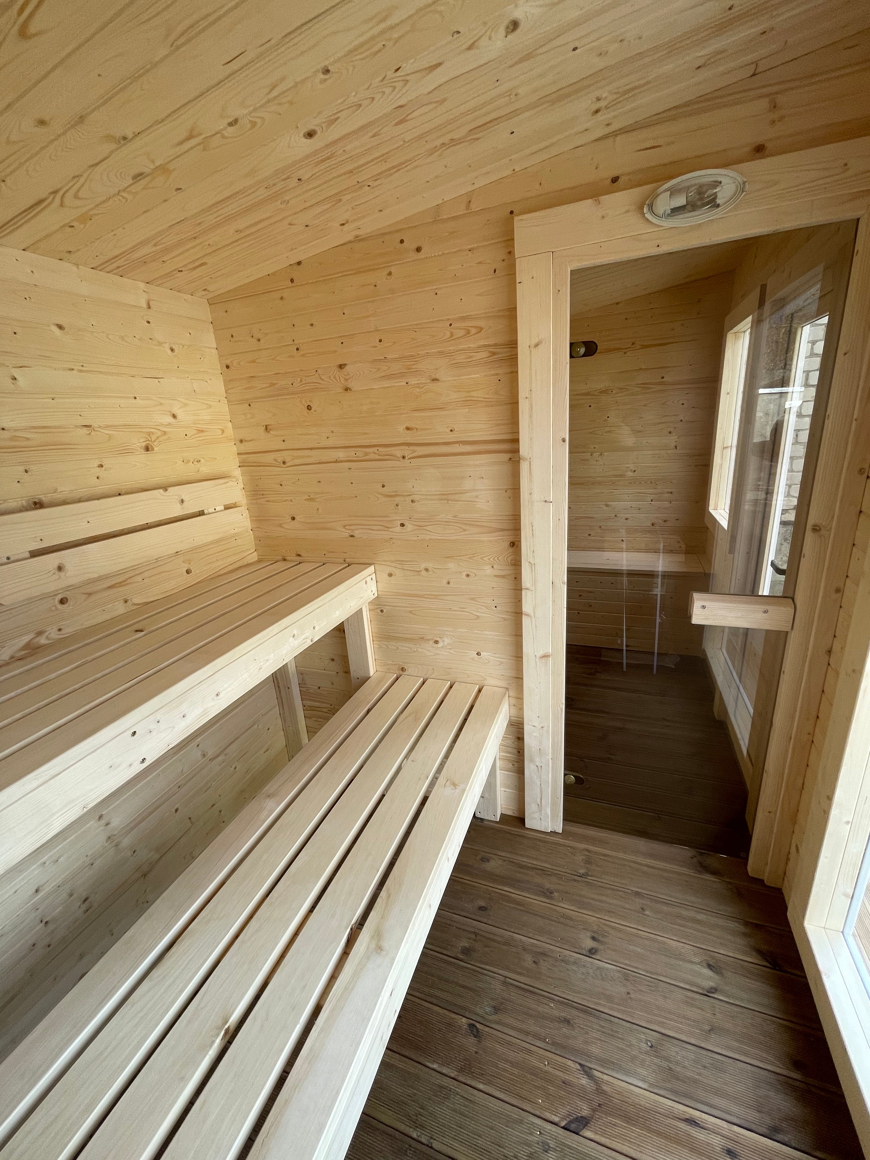 Halo Saunas The Nordic Escape Traditional Outdoor 6 Person Sauna - Nuovo Luxury