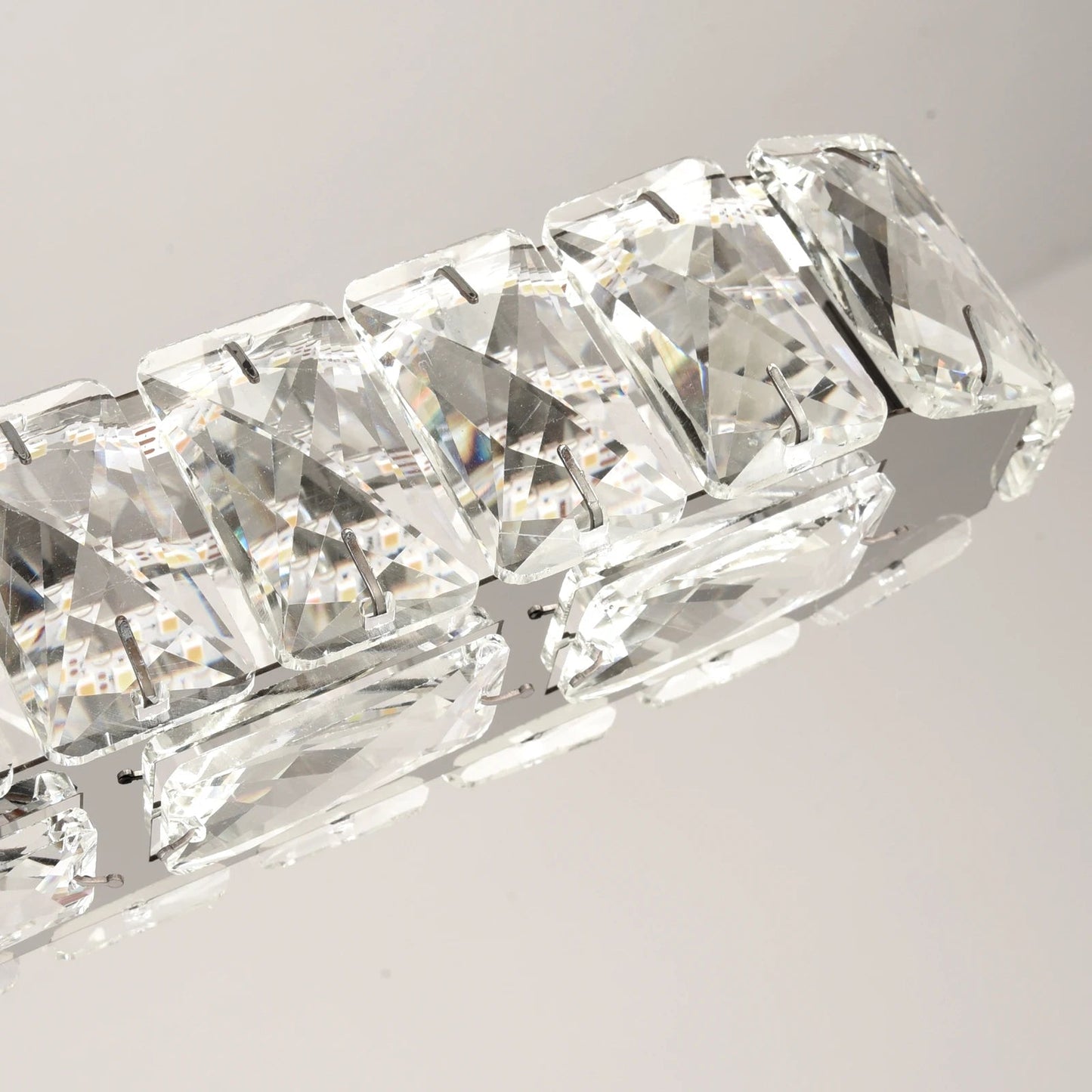 Vienna Signature Crystal Pendant – Modern Linear Ceiling Light - Nuovo Luxury - 